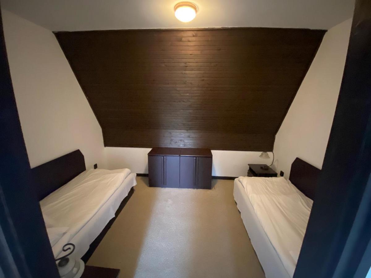 Viking Hotel Gárdony Buitenkant foto